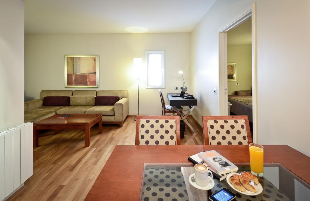 Grand Brizo Comahue Hotell Neuquén Exteriör bild